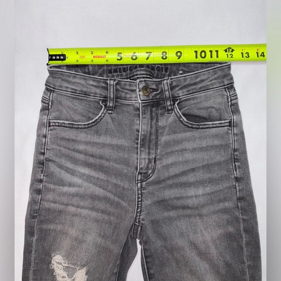American Eagle Size 0 Black Distressed Super Hi Rise Skinny Jegging Jeans - Picture 2 of 10